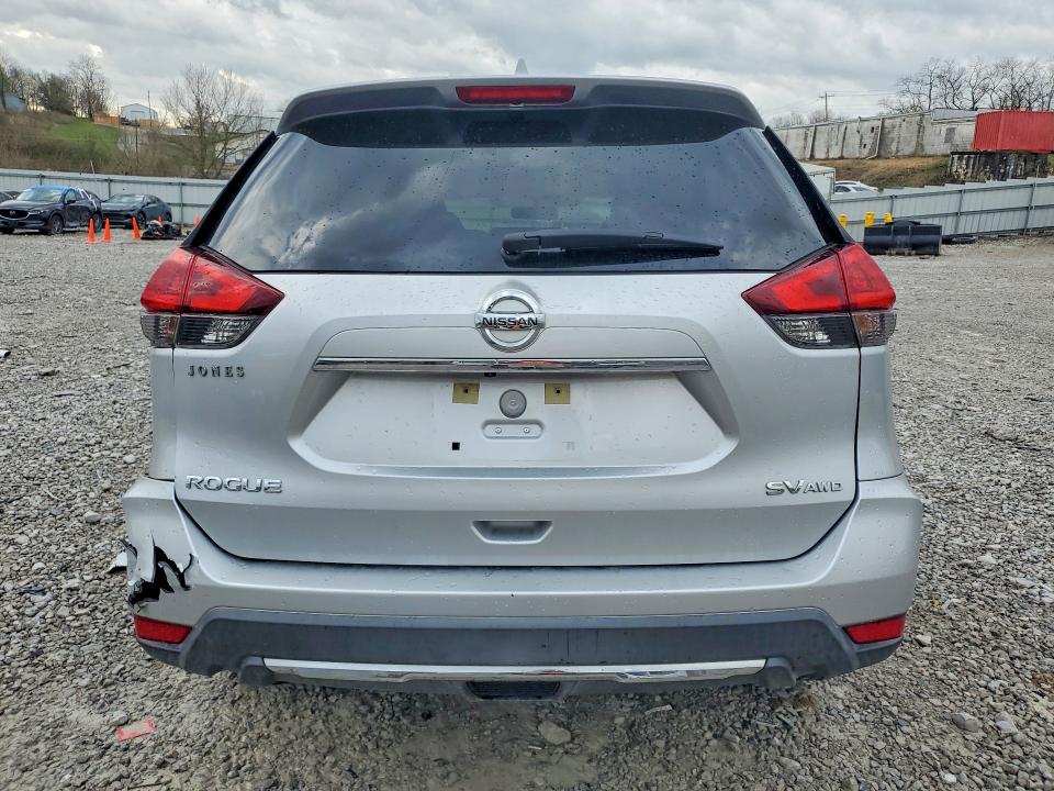 Продаж на аукціоні авто 2018 Nissan Rogue, vin: KNMAT2MV6JP544461, номер лоту: 42055366