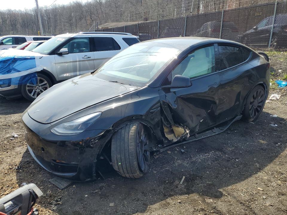 47640196 :رقم المزاد ، 5YJYGDEF1MF178476 vin ، 2021 Tesla Model Y مزاد بيع