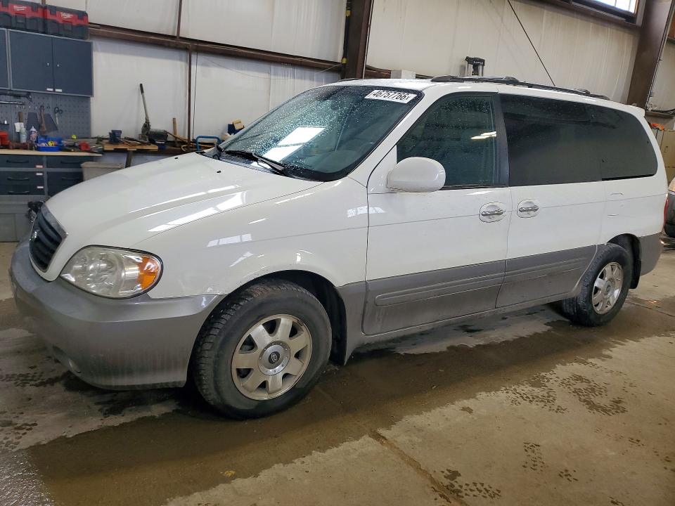 2002 Kia Sedona მანქანა იყიდება აუქციონზე, vin: KNDUP131326272064, აუქციონის ნომერი: 46757766