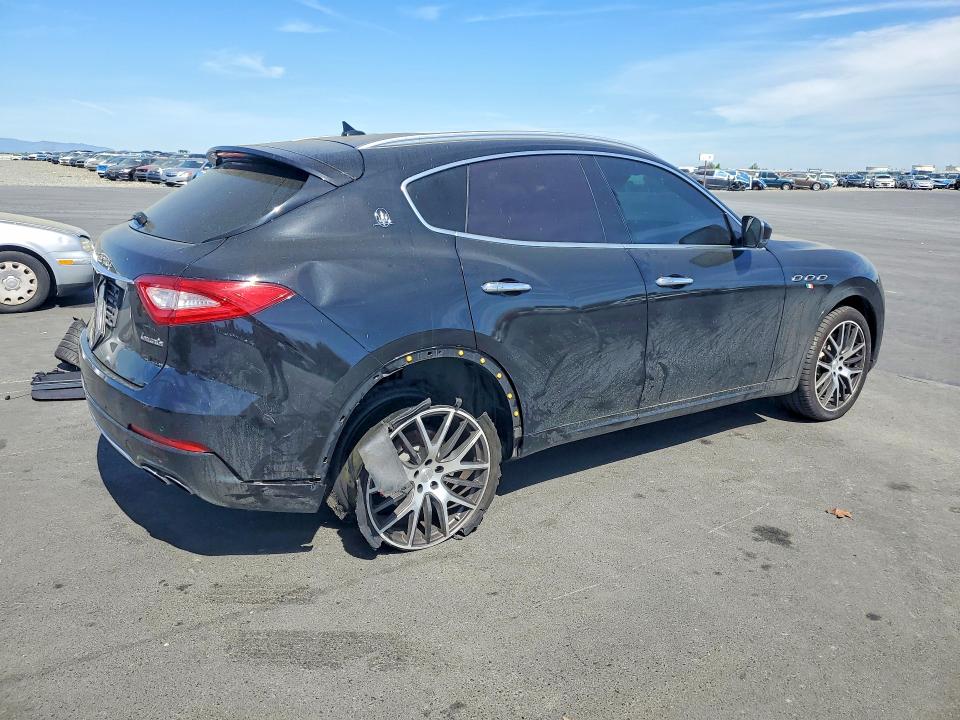 46937456 :رقم المزاد ، ZN661YUL9HX253605 vin ، 2017 Maserati Levante مزاد بيع