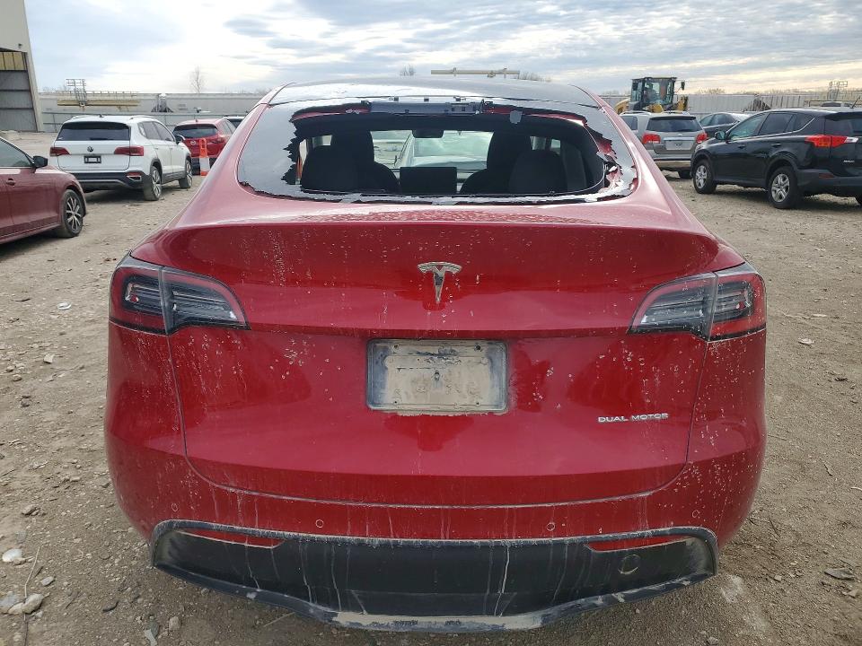 2021 Tesla Model Y მანქანა იყიდება აუქციონზე, vin: 5YJYGDEE0MF131365, აუქციონის ნომერი: 47625226