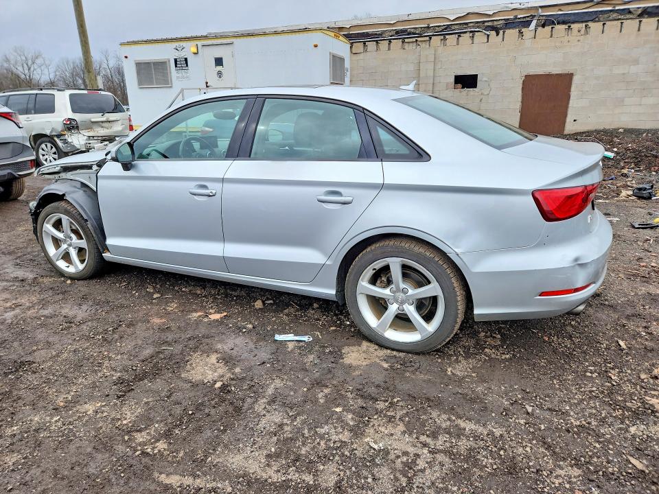 Продажа на аукционе авто 2015 Audi A3, vin: WAUBFGFF3F1011845, номер лота: 41734576