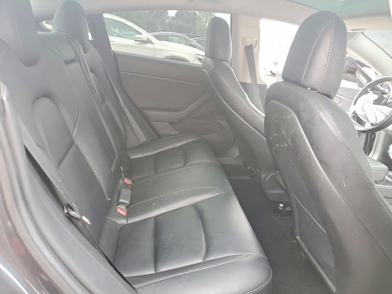 Продажа на аукционе авто 2018 Tesla Model 3, vin: 5YJ3E1EA2JF158672, номер лота: 45489766