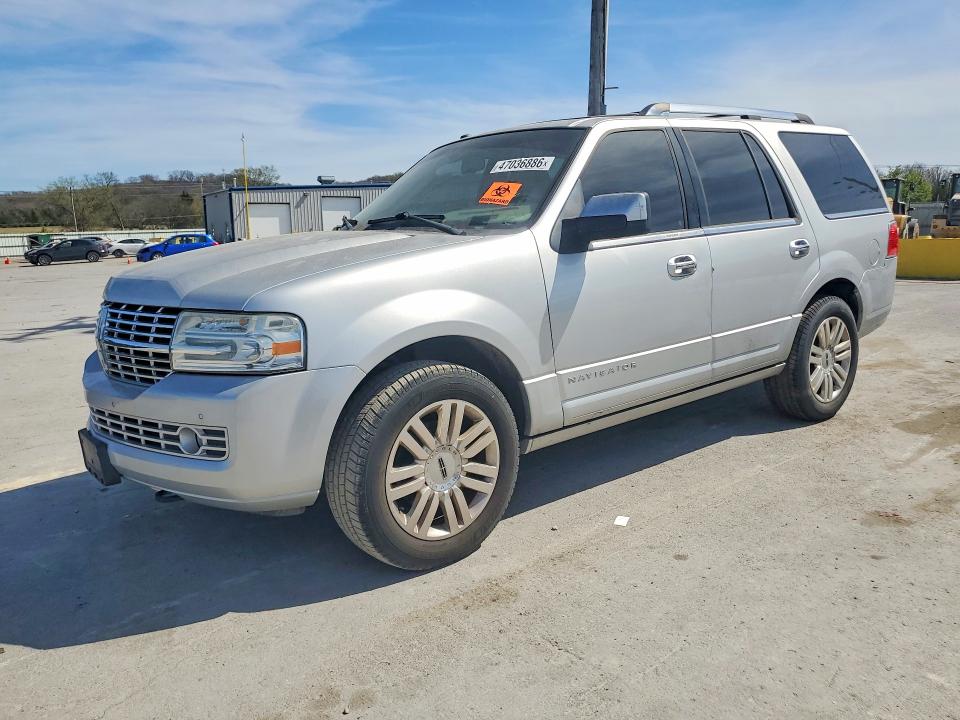 Продаж на аукціоні авто 2013 Lincoln Townhouse Navigator, vin: 5LMJJ2H5XDEL08842, номер лоту: 47036886