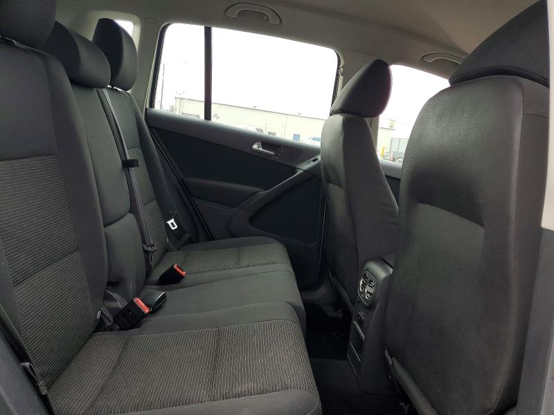 2013 Volkswagen Tiguan მანქანა იყიდება აუქციონზე, vin: WVGAV3AX6DW609692, აუქციონის ნომერი: 48103266