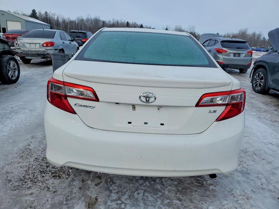 2014 Toyota Camry Le 4dr მანქანა იყიდება აუქციონზე, vin: 4T1BF1FK4EU731452, აუქციონის ნომერი: 75317675