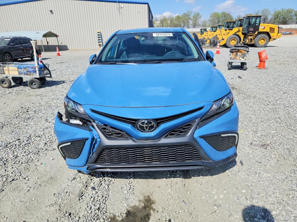 2023 Toyota Camry მანქანა იყიდება აუქციონზე, vin: 4T1G11AK0PU139304, აუქციონის ნომერი: 48255676