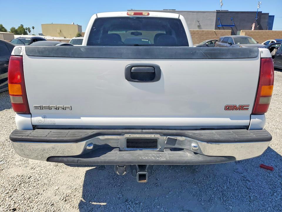 Продажа на аукционе авто 2000 Gmc New Sierra, vin: 2GTEC19T6Y1136598, номер лота: 79960795