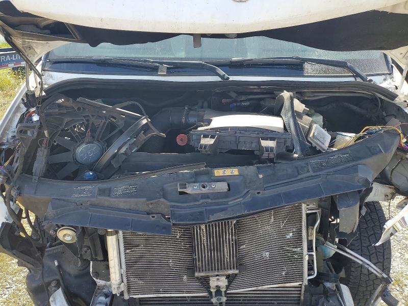 46131956 :رقم المزاد ، WD3PE8DC0F5947354 vin ، 2015 Mercedes Benz Sprinter مزاد بيع