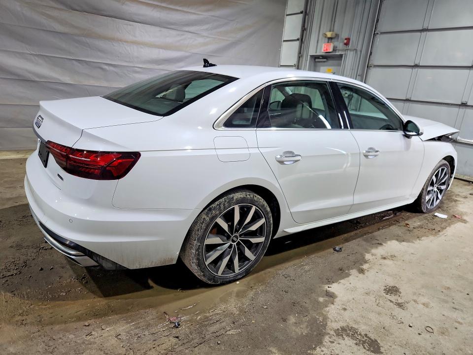 46601336 :رقم المزاد ، WAUBBAF40MN011928 vin ، 2021 Audi A4 مزاد بيع