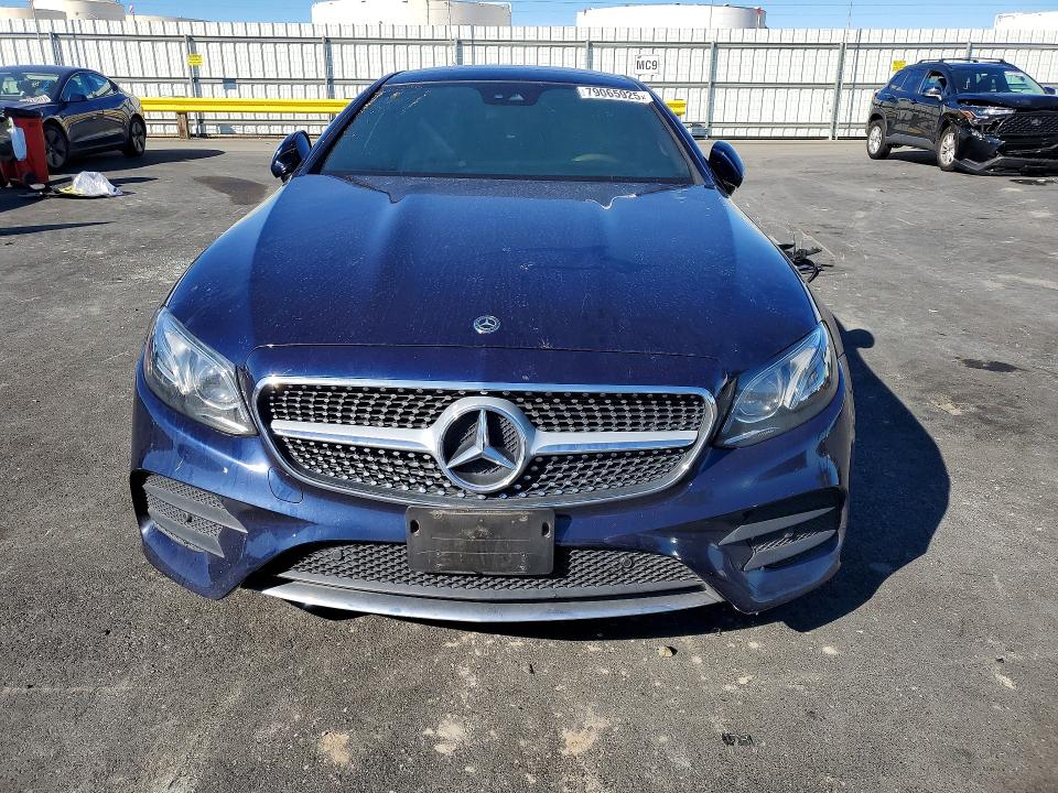 79065925 :رقم المزاد ، WDD1J6FB2JF026956 vin ، 2018 Mercedes-benz E مزاد بيع