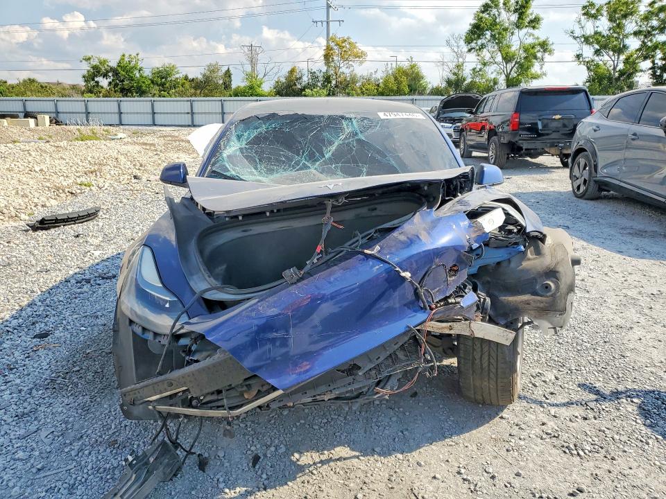 Продажа на аукционе авто 2021 Tesla Model 3, vin: 5YJ3E1EA1MF045381, номер лота: 47947446
