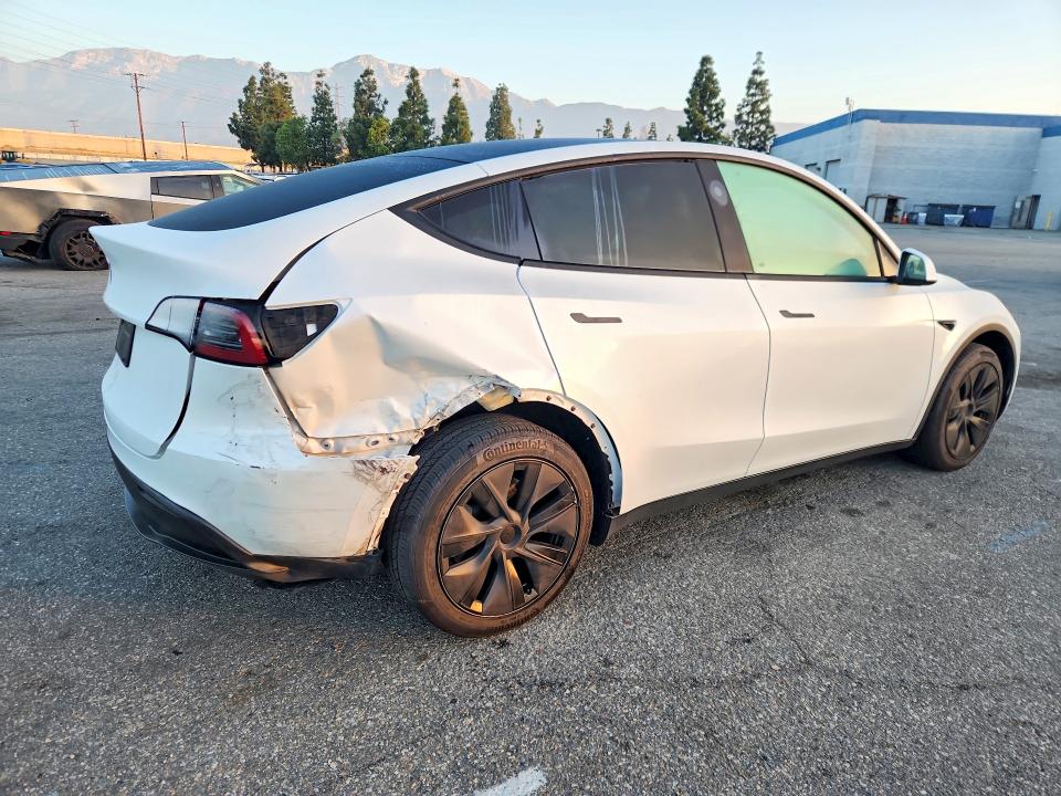 45616186 :رقم المزاد ، 7SAYGDED8RF154488 vin ، 2024 Tesla Model Y مزاد بيع