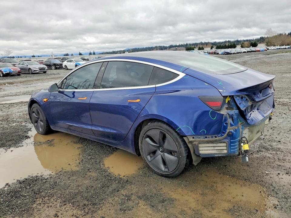 Продажа на аукционе авто 2018 Tesla Model 3, vin: 5YJ3E1EA6JF019614, номер лота: 45862596