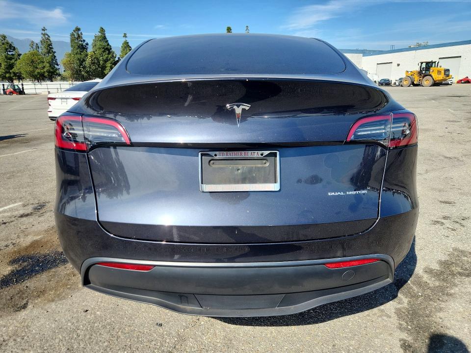Продажа на аукционе авто 2024 Tesla Model Y, vin: 7SAYGDEEXRA241735, номер лота: 47279956