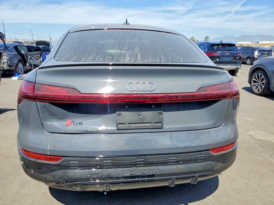 Продаж на аукціоні авто 2024 Audi Q8 E-tron, vin: WA1CAAGE7RB036135, номер лоту: 47761266