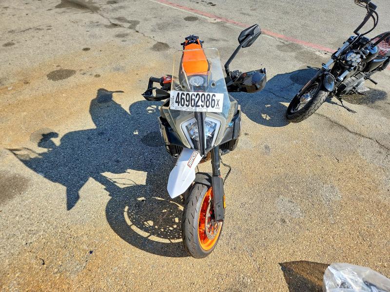 2024 Ktm 890 მანქანა იყიდება აუქციონზე, vin: VBKTS6400RM879542, აუქციონის ნომერი: 46962986