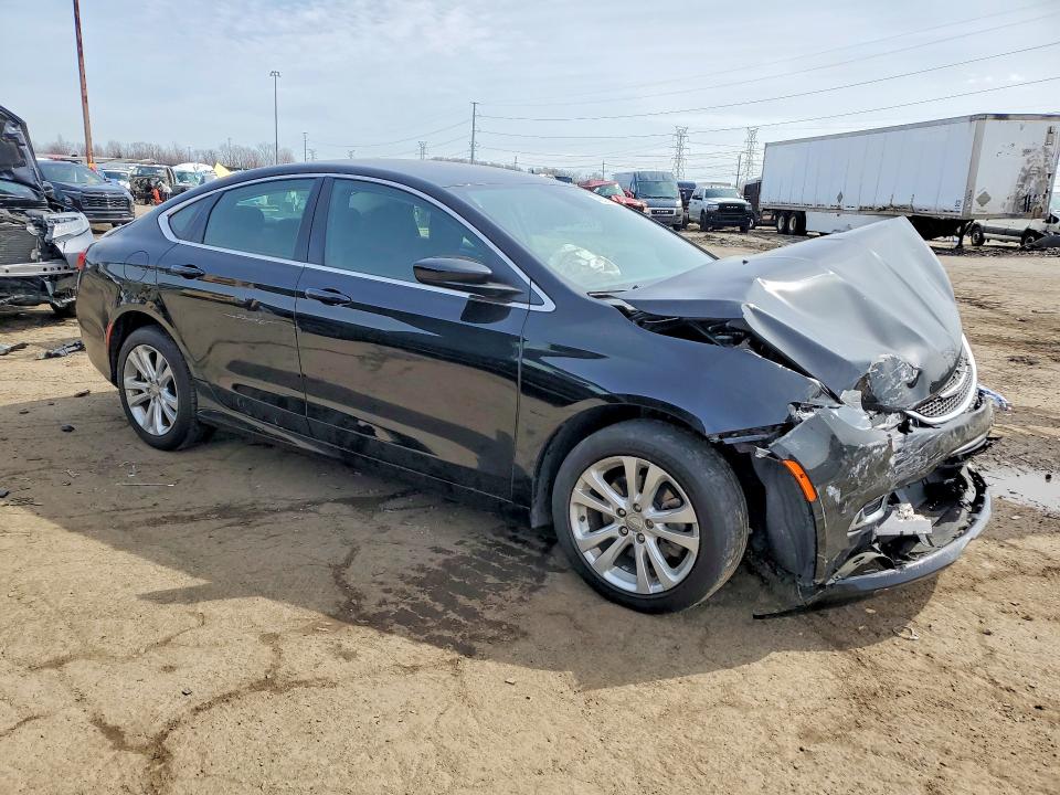 46927616 :رقم المزاد ، 1C3CCCAB8FN605387 vin ، 2015 Chrysler 200 مزاد بيع