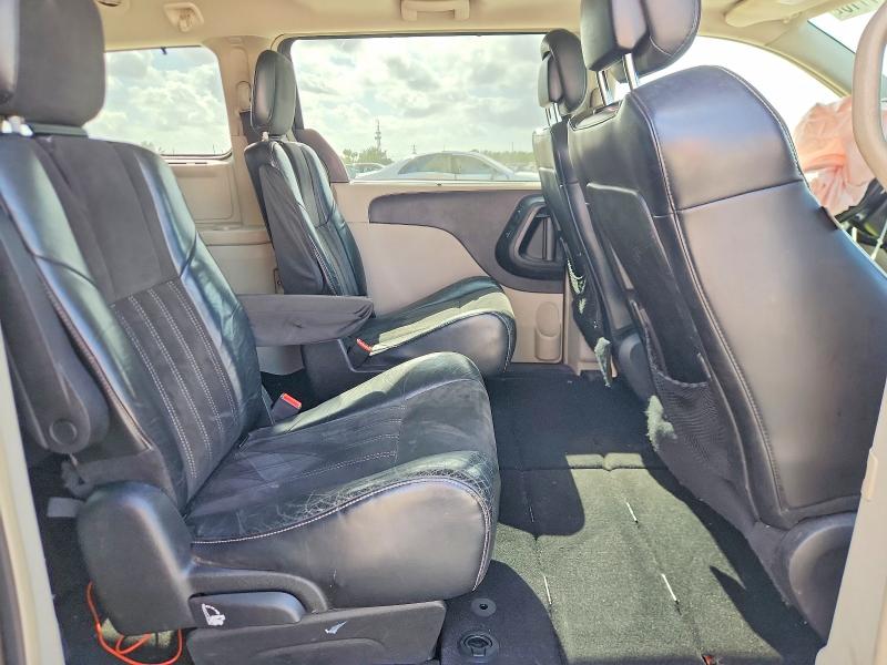 47951116 :رقم المزاد ، 2C4RC1CGXER418737 vin ، 2014 Chrysler Town & Country مزاد بيع