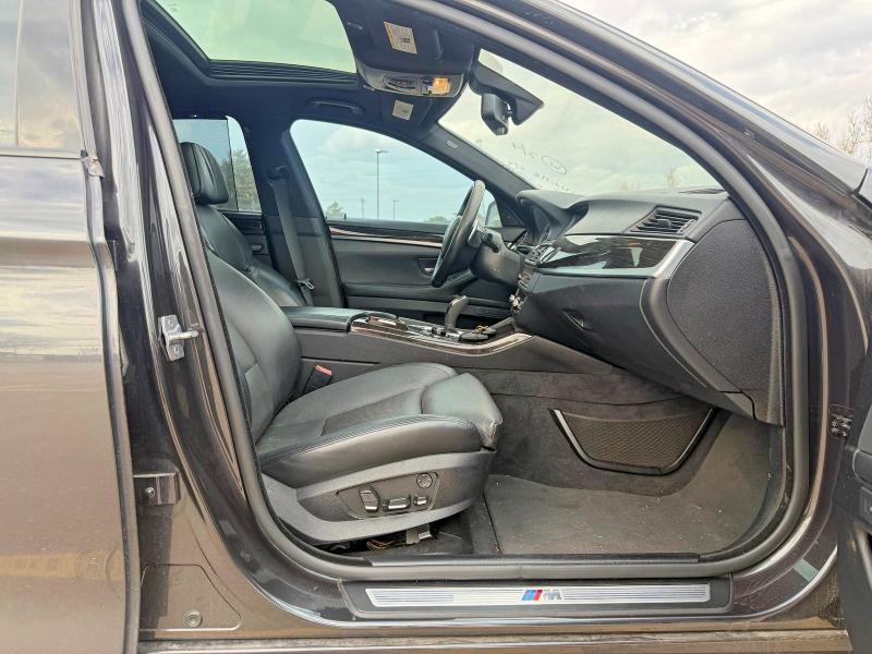 41593966 :رقم المزاد ، WBAFR9C51DD226863 vin ، 2013 Bmw 550 مزاد بيع
