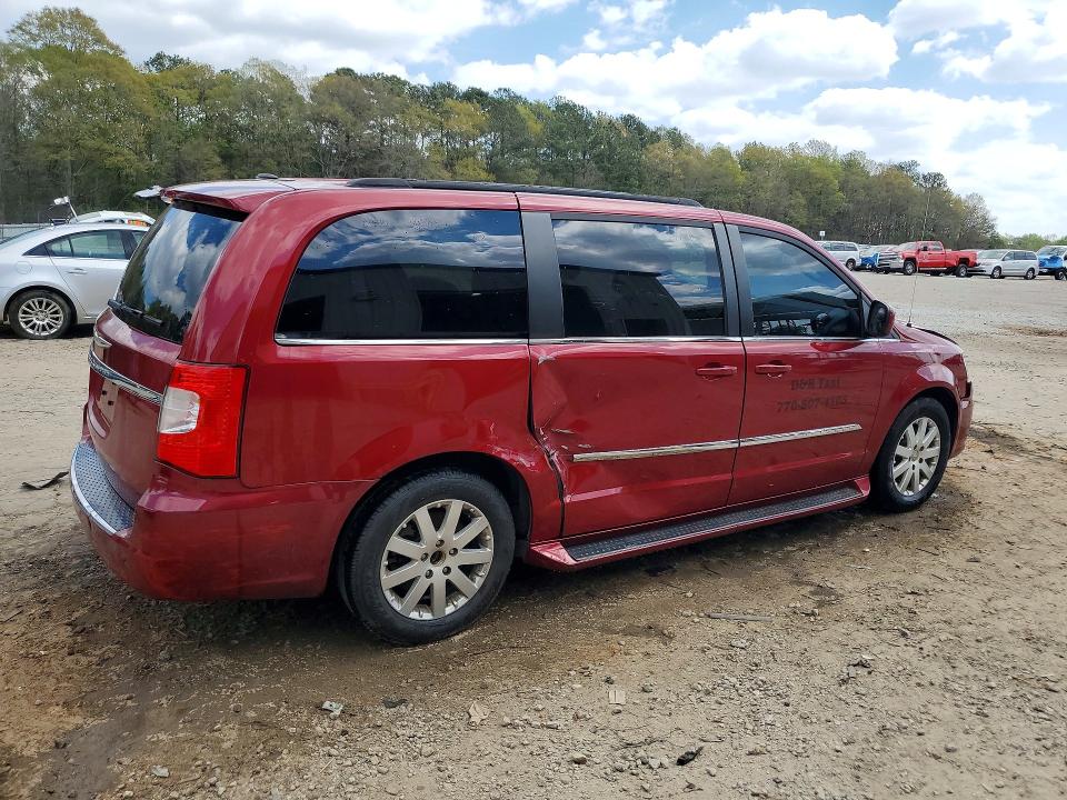 47744606 :رقم المزاد ، 2C4RC1BG1GR261586 vin ، 2016 Chrysler Town & Country مزاد بيع