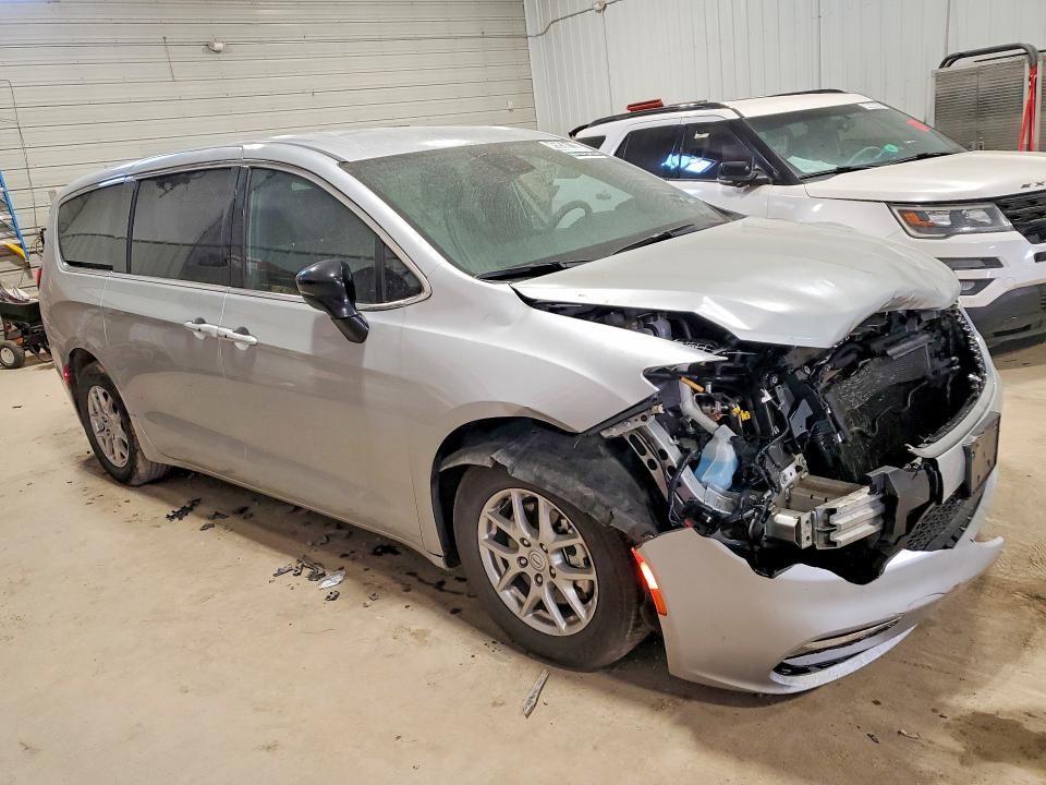 Продажа на аукционе авто 2026 Chrysler Pacifica, vin: 2C4RC1BG4TR155112, номер лота: 45936116