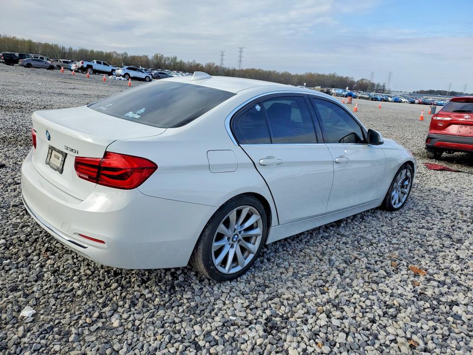 2017 Bmw 330 მანქანა იყიდება აუქციონზე, vin: WBA8D9C52HA003634, აუქციონის ნომერი: 46512526