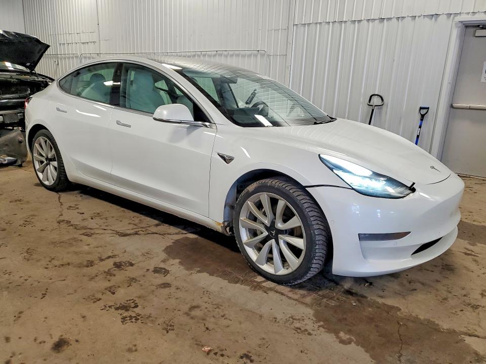 45921746 :رقم المزاد ، 5YJ3E1EB3KF494907 vin ، 2019 Tesla Model 3 مزاد بيع