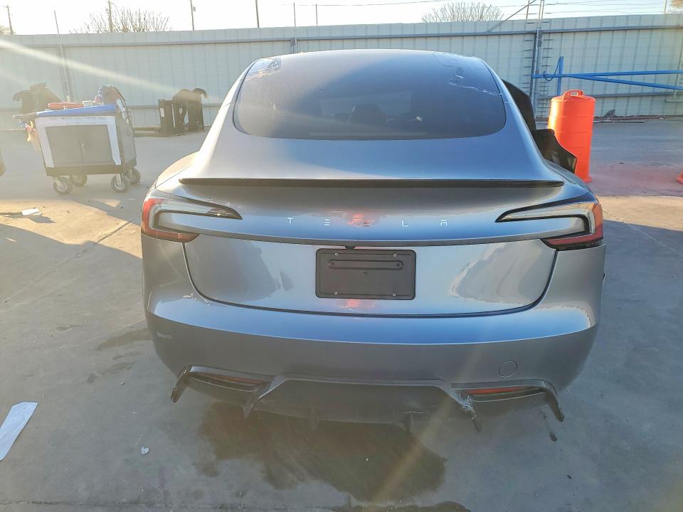 41962766 :رقم المزاد ، 5YJ3E1EAXSF949601 vin ، 2025 Tesla Model 3 مزاد بيع