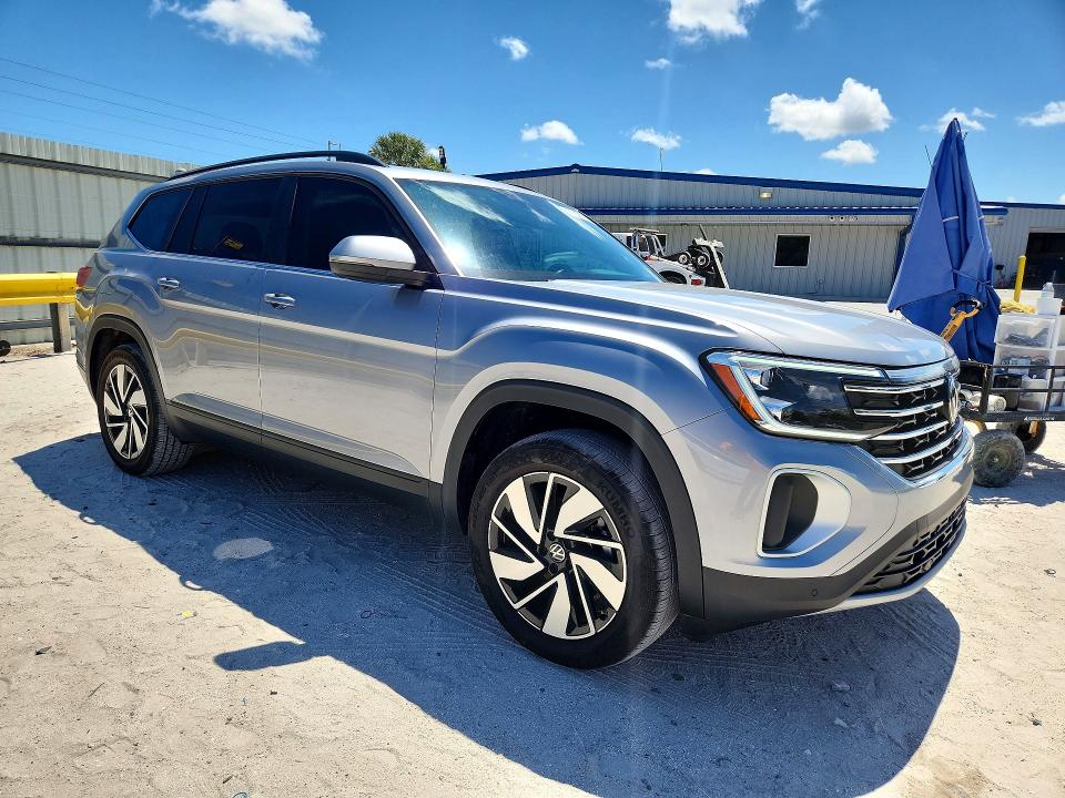 47783976 :رقم المزاد ، 1V2JR2CA3SC558810 vin ، 2025 Volkswagen Atlas مزاد بيع