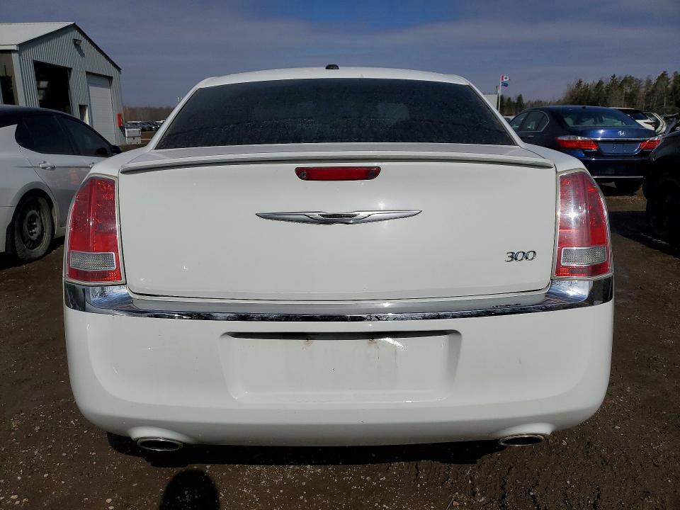 46567746 :رقم المزاد ، 2C3CCAAG8DH714275 vin ، 2013 Chrysler 300 مزاد بيع