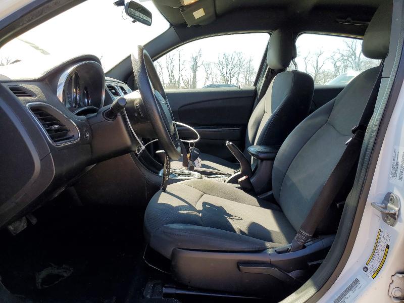 Продаж на аукціоні авто 2013 Chrysler 200, vin: 1C3CCBAB8DN641653, номер лоту: 46372656