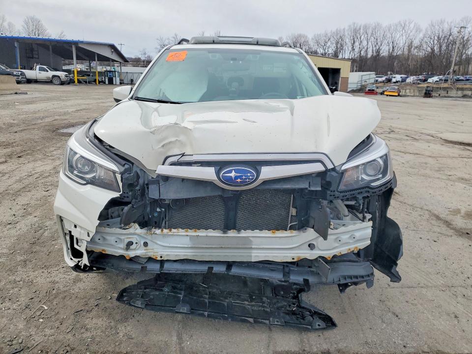 Продаж на аукціоні авто 2019 Subaru Forester, vin: JF2SKAEC2KH595323, номер лоту: 46460936