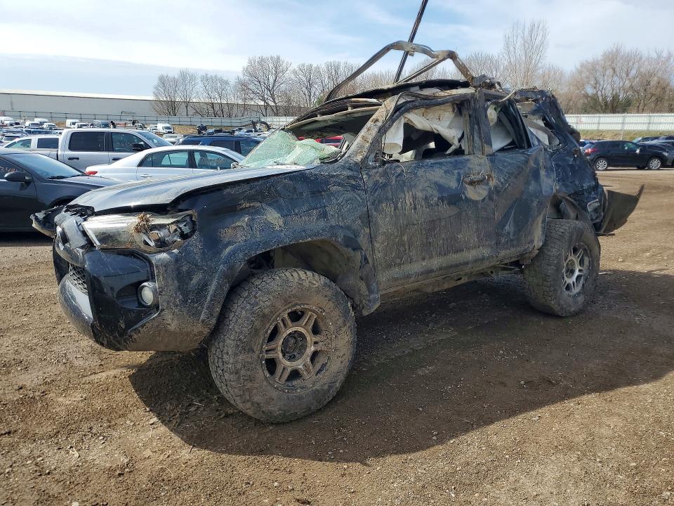 47218446 :رقم المزاد ، JTEBU5JR8H5427282 vin ، 2017 Toyota 4runner مزاد بيع