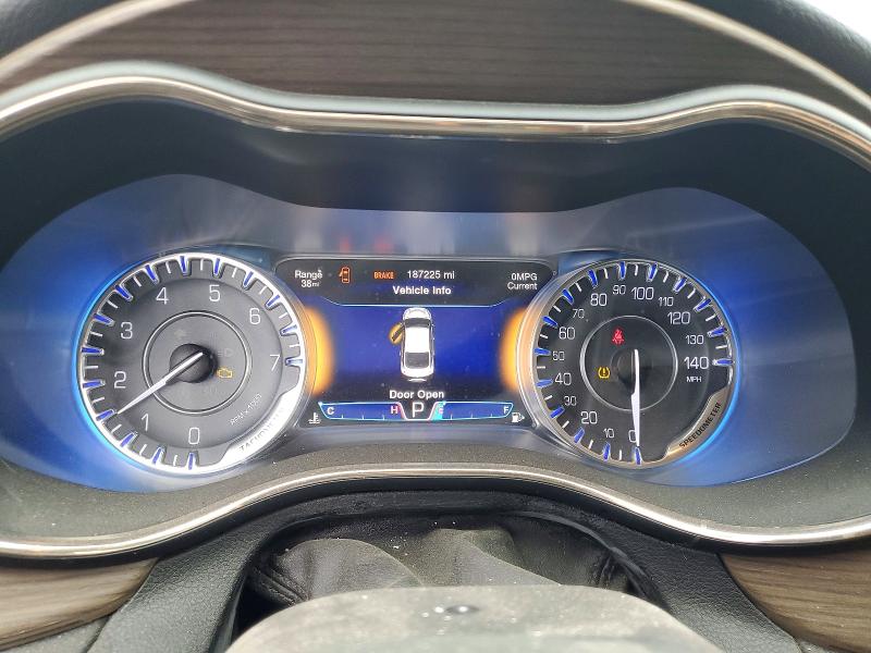 47501866 :رقم المزاد ، 1C3CCCEG8FN540823 vin ، 2015 Chrysler 200 مزاد بيع