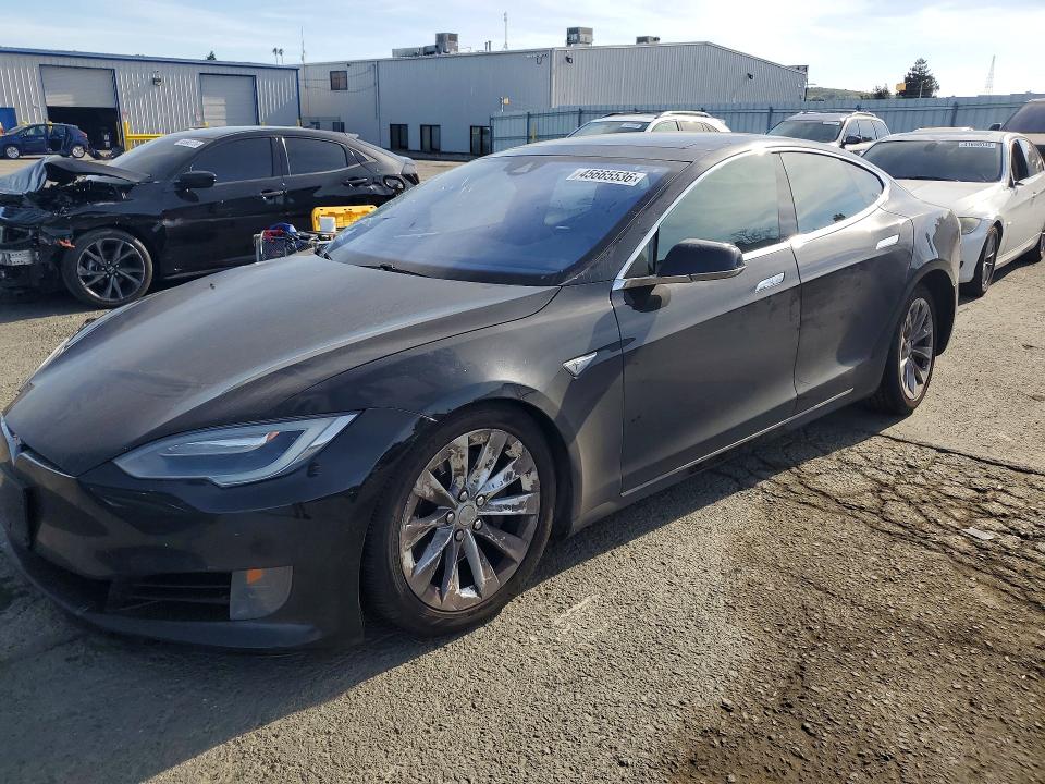 Продажа на аукционе авто 2016 Tesla Model S, vin: 5YJSA1E25GF156584, номер лота: 45665536