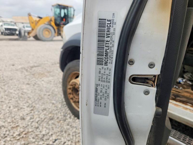 41699536 :رقم المزاد ، 3C7WRNFL7FG516765 vin ، 2015 Ram 5500 مزاد بيع
