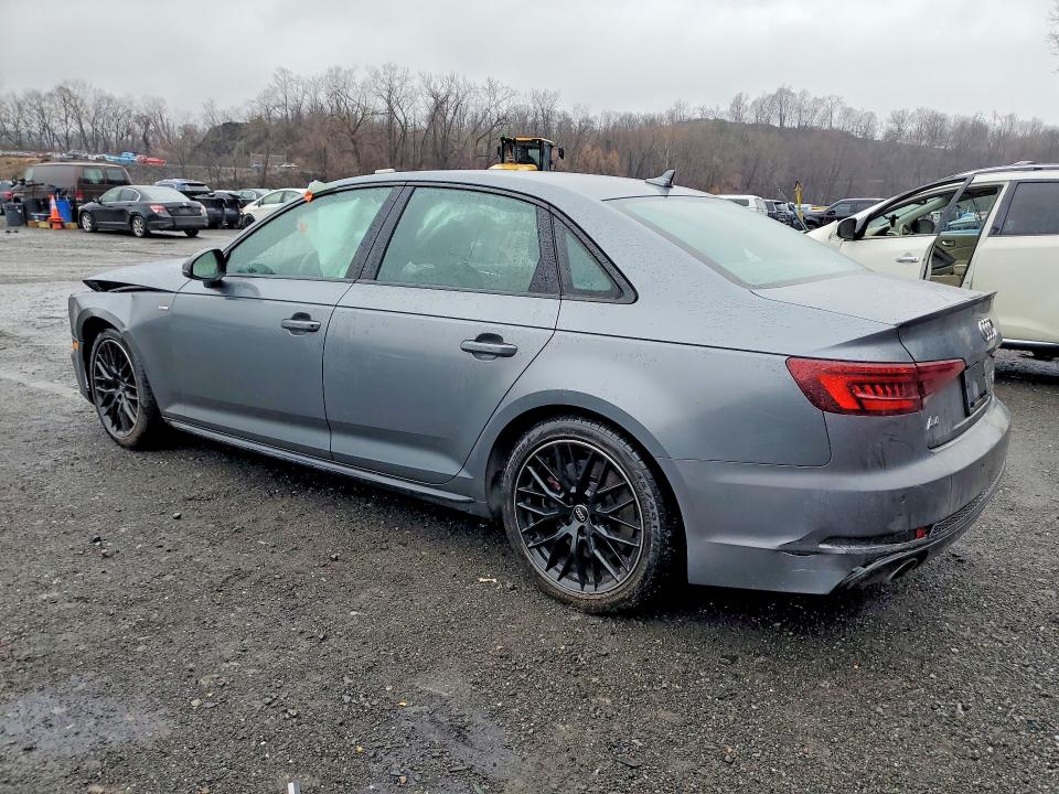 Продажа на аукционе авто 2018 Audi A4, vin: WAUENAF47JA055433, номер лота: 46673106