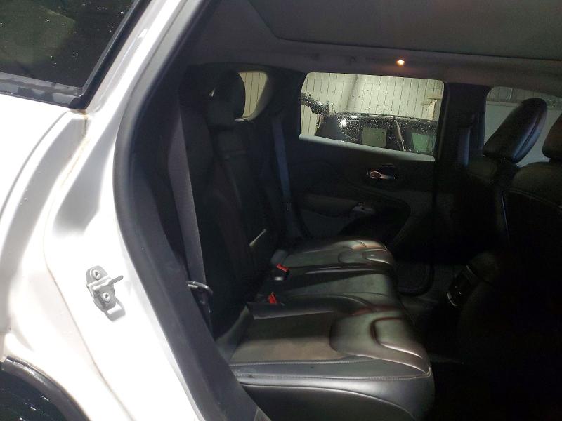 79925615 :رقم المزاد ، 1C4PJMLB6KD400348 vin ، 2019 Jeep Cherokee مزاد بيع