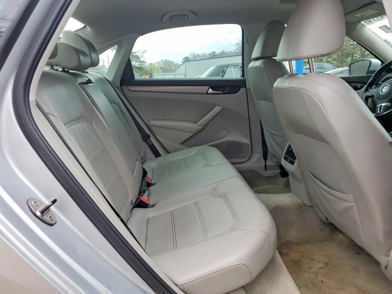 46100776 :رقم المزاد ، 1VWBT7A38EC119600 vin ، 2014 Volkswagen Passat مزاد بيع