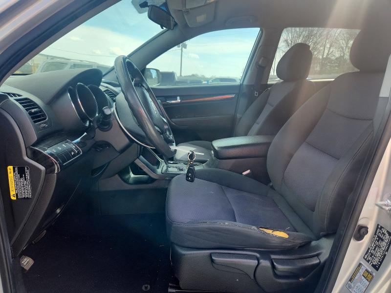 2011 Kia Sorento მანქანა იყიდება აუქციონზე, vin: 5XYKT3A10BG161809, აუქციონის ნომერი: 45648306