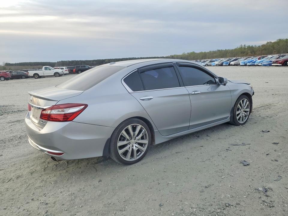 Продаж на аукціоні авто 2017 Honda Accord, vin: 1HGCR3F93HA032295, номер лоту: 47061876