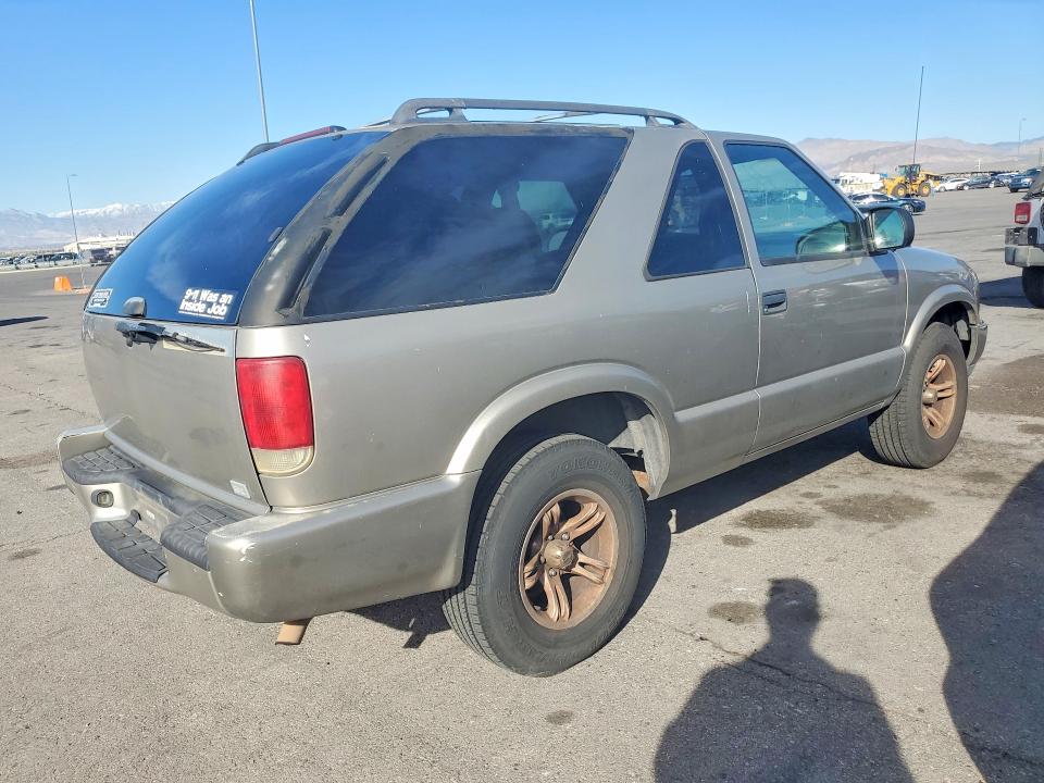 Продаж на аукціоні авто 2000 Gmc Jimmy, vin: 1GKCS18W6YK221564, номер лоту: 75456065