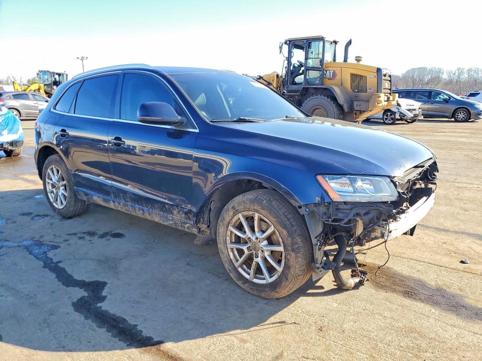 45565896 :رقم المزاد ، WA1CFAFPXBA037392 vin ، 2011 Audi Q5 مزاد بيع