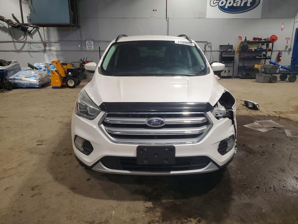 Продажа на аукционе авто 2017 Ford Escape, vin: 1FMCU9G99HUA71790, номер лота: 47689006
