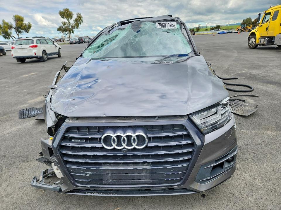 2019 Audi Q7 მანქანა იყიდება აუქციონზე, vin: WA1VAAF73KD019032, აუქციონის ნომერი: 79601195