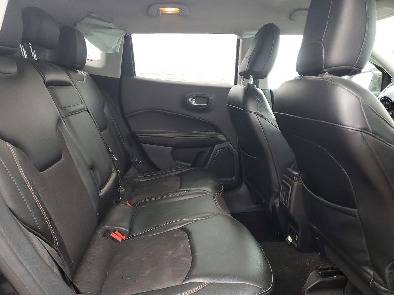 45619806 :رقم المزاد ، 3C4NJCBB9JT502495 vin ، 2018 Jeep Compass مزاد بيع
