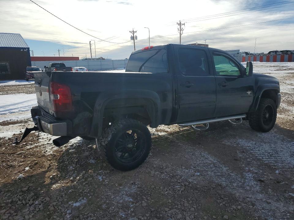 2013 Chevrolet Silverado მანქანა იყიდება აუქციონზე, vin: 3GCPKSE72DG213852, აუქციონის ნომერი: 42015556