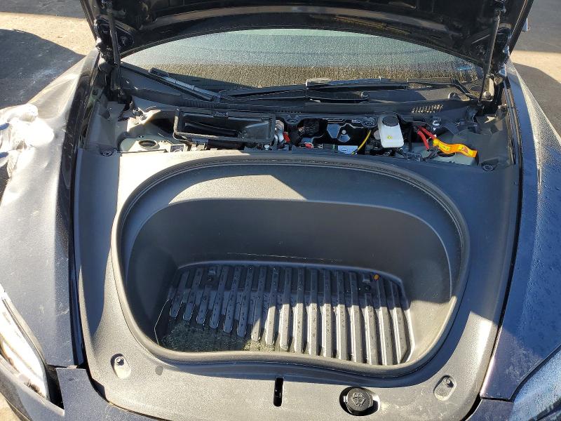 45991946 :رقم المزاد ، 5YJ3E1EAXSF018967 vin ، 2025 Tesla Model 3 مزاد بيع