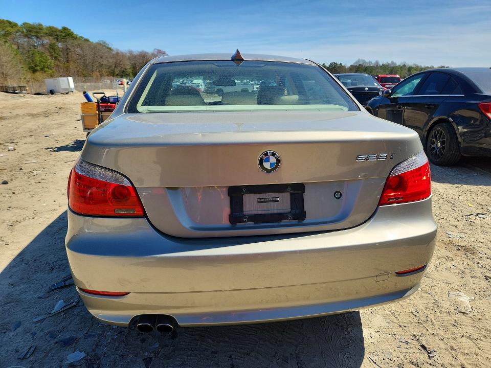 47445986 :رقم المزاد ، WBANU5C53AC460135 vin ، 2010 Bmw 528 مزاد بيع